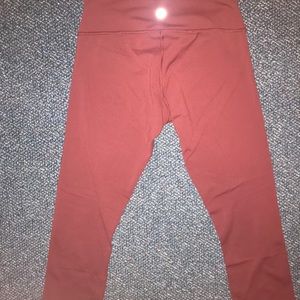 Lululemon size 6